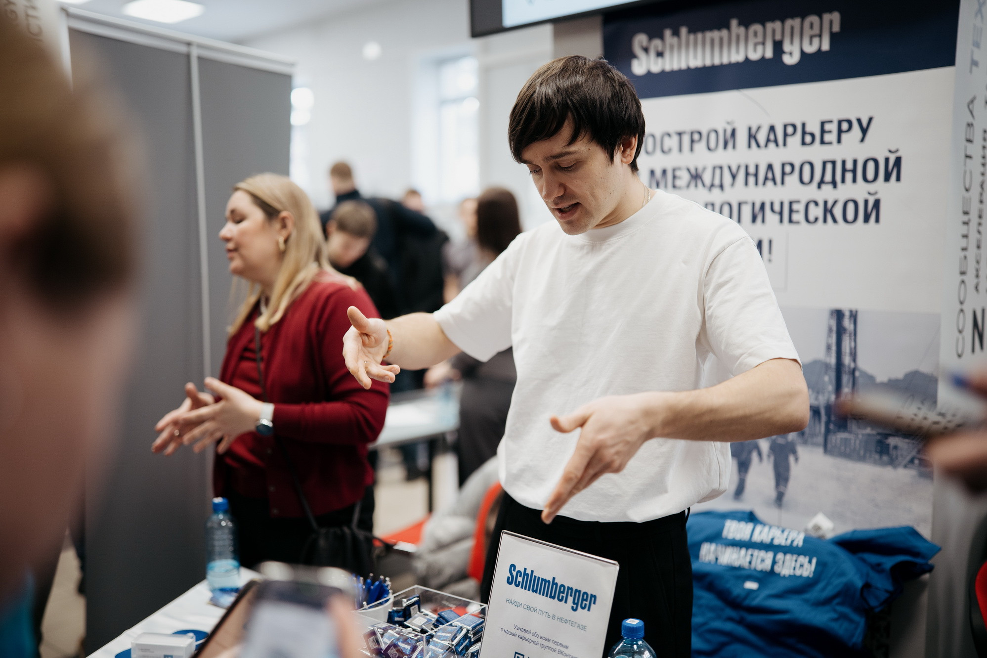 В НГТУ НЭТИ прошла стендовая выставка предприятий-партнеров, фотография: В. Гуськов