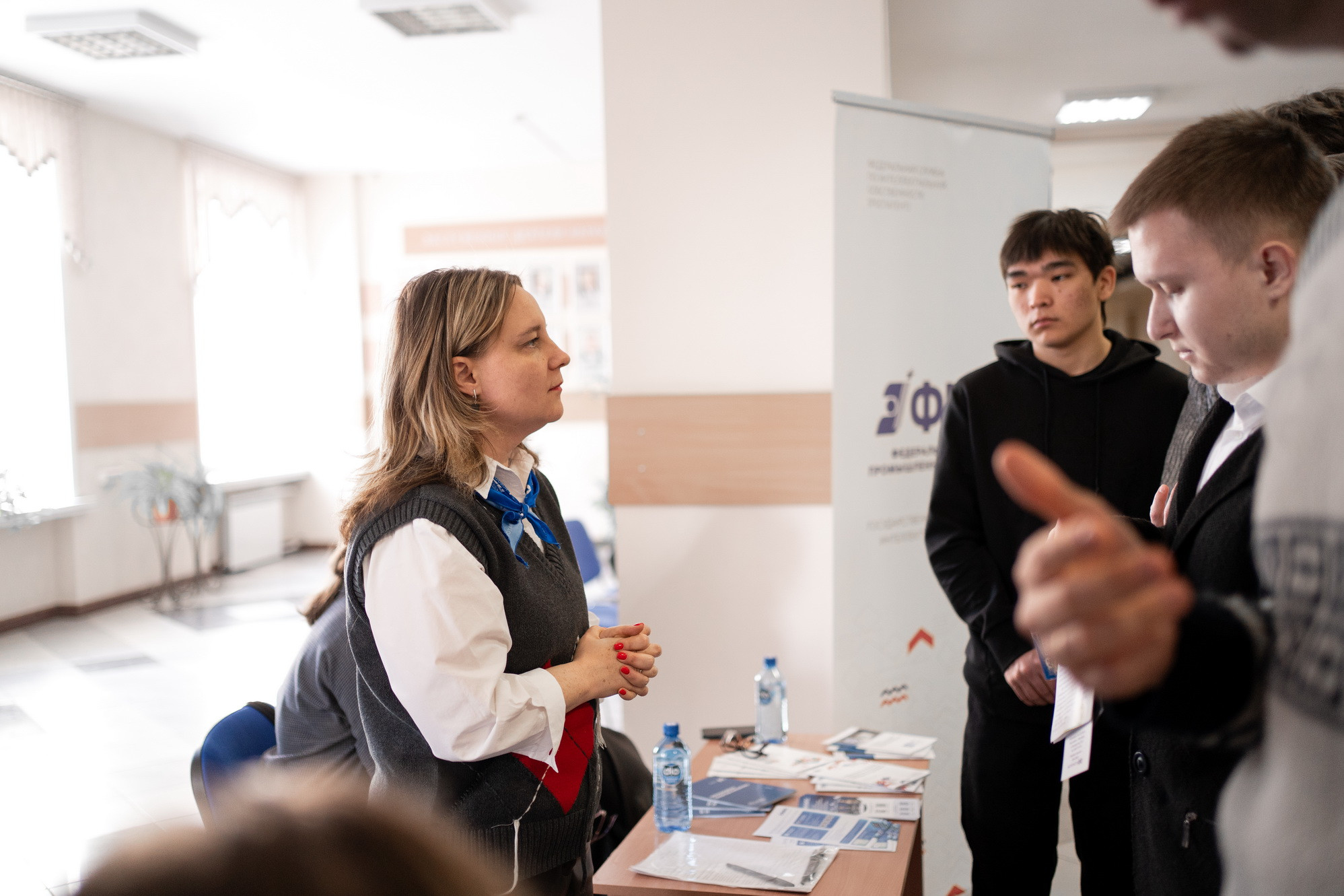 В НГТУ НЭТИ прошла стендовая выставка предприятий-партнеров, фотография: А. Непомнящих