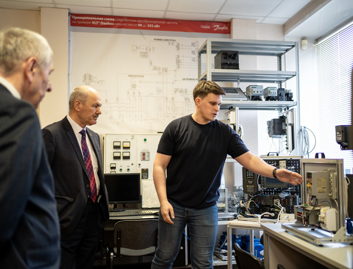 Делегация БГТУ им. В. Г. Шухова оценила научный потенциал НГТУ НЭТИ в области энергетики и материаловедения
